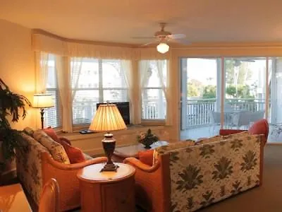 Hilton Grand Vacations Sanibel Cottages